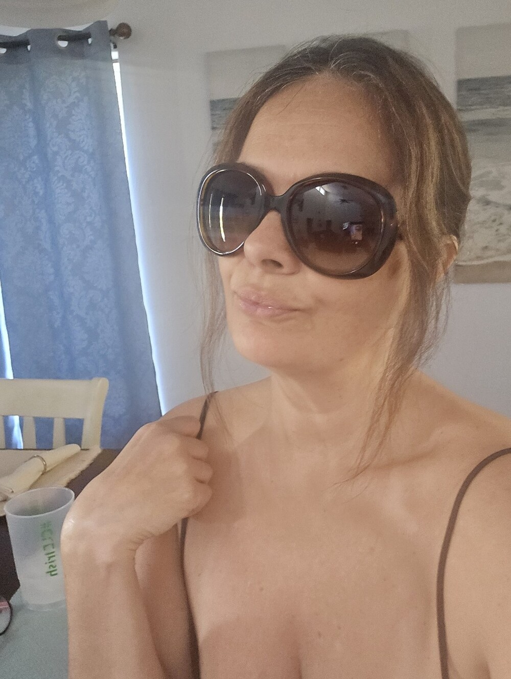 Gucci Oversized Round Sunglasses in Tortoiseshell and Dark Lenses - Picture 9 of 9